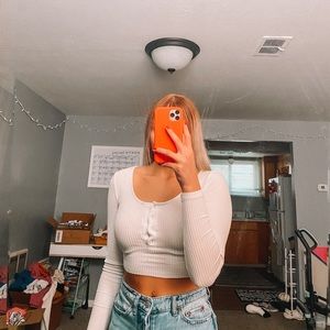 White rubbed long sleeve